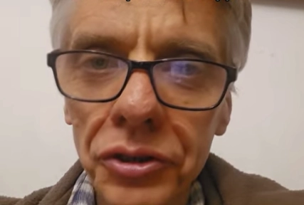 System finansowy pęka, banki miękną, a ci którzy się stawiają - odzyskują przewagę