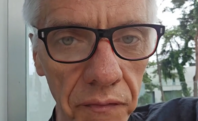Banki coraz częściej miękną, gdy zobaczą dobrze napisany pozew o unieważnienie kredytu - nawet te największe zaczynają proponować ugody, które realnie dają oddech kredytobiorcom. Kluczem jest solidnie przygotowane powództwo, bo tylko ono otwiera drogę do szybkich i korzystnych rozstrzygnięć, bez wieloletniej batalii w sądzie